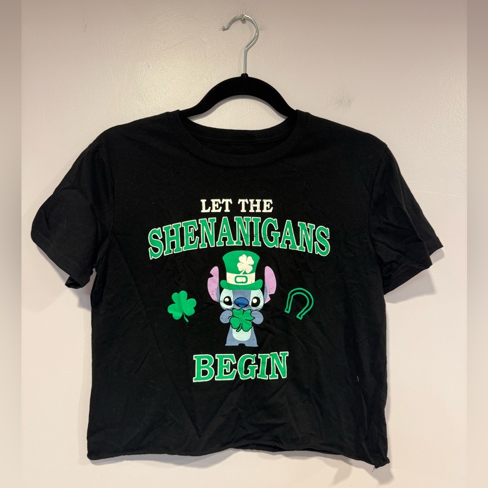 Disney Stitch St Patricks Day Shenanigans Black Crop Tshirt Medium JT23148